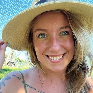 Meet your Posher, Brielle